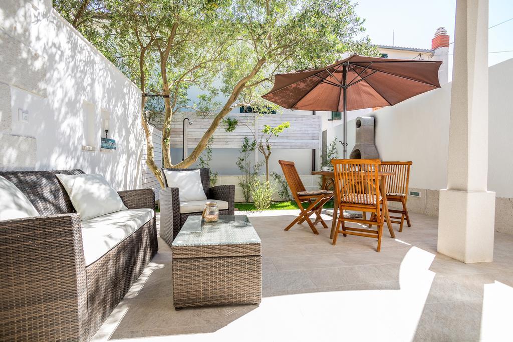Zlatni Bol Apartments 외부 사진