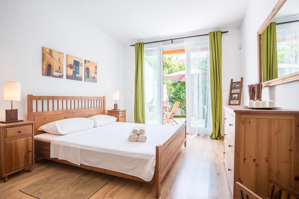 Zlatni Bol Apartments 외부 사진