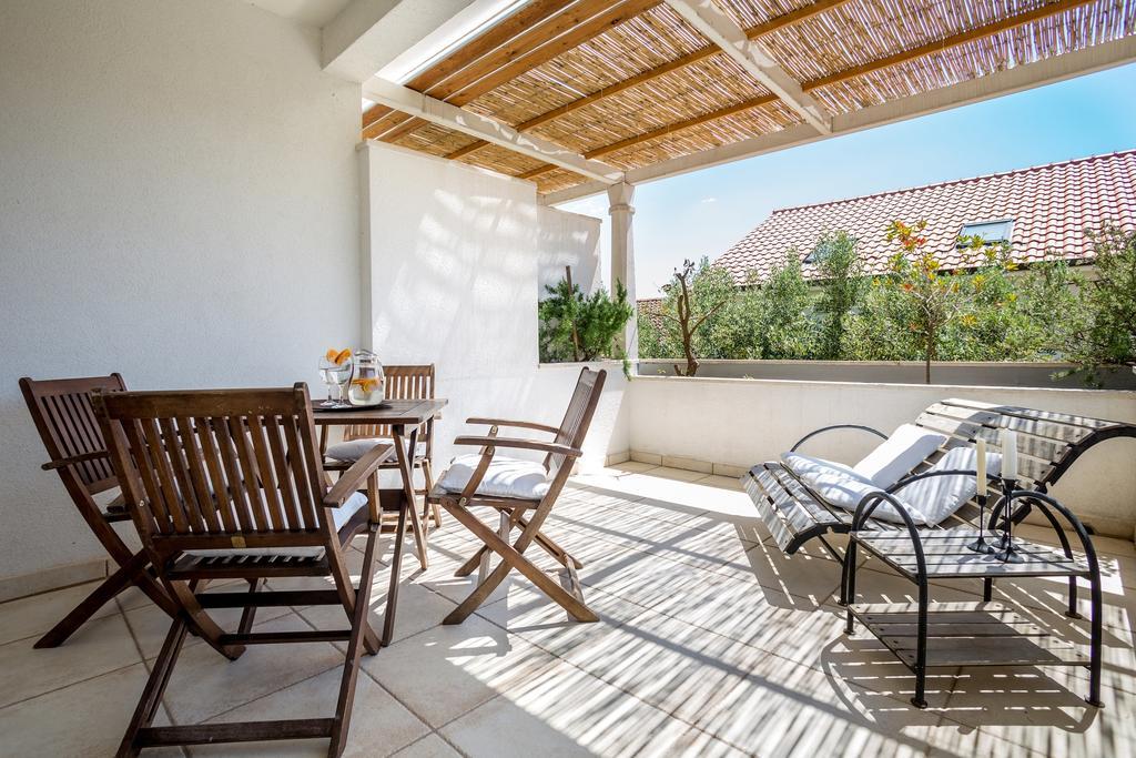Zlatni Bol Apartments 외부 사진