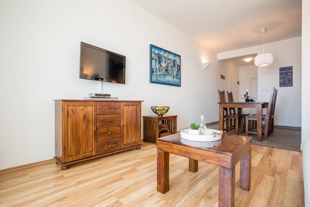 Zlatni Bol Apartments 객실 사진